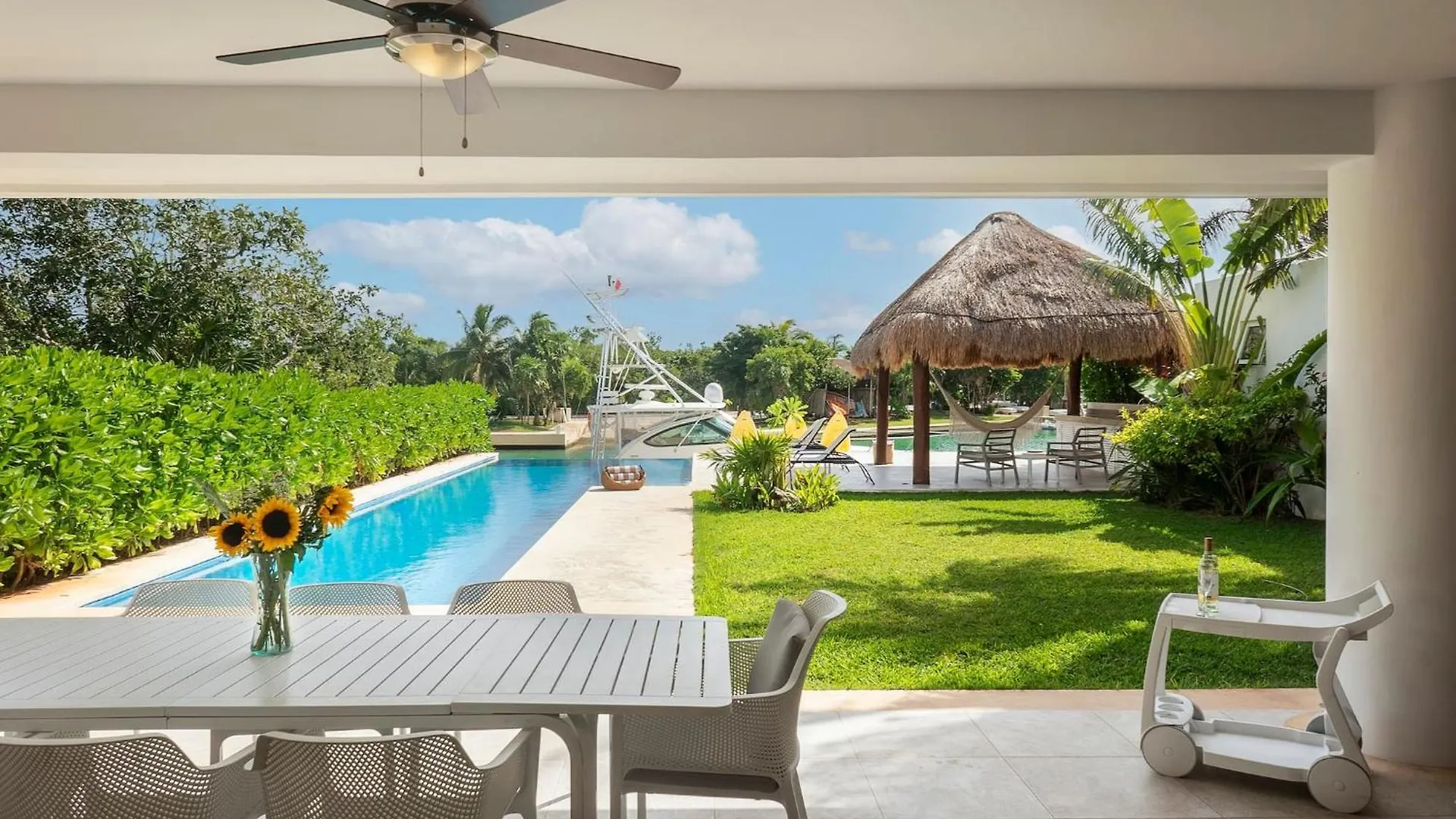 Casa Caleta ❂ Marina Private Dock Villa Puerto Aventuras